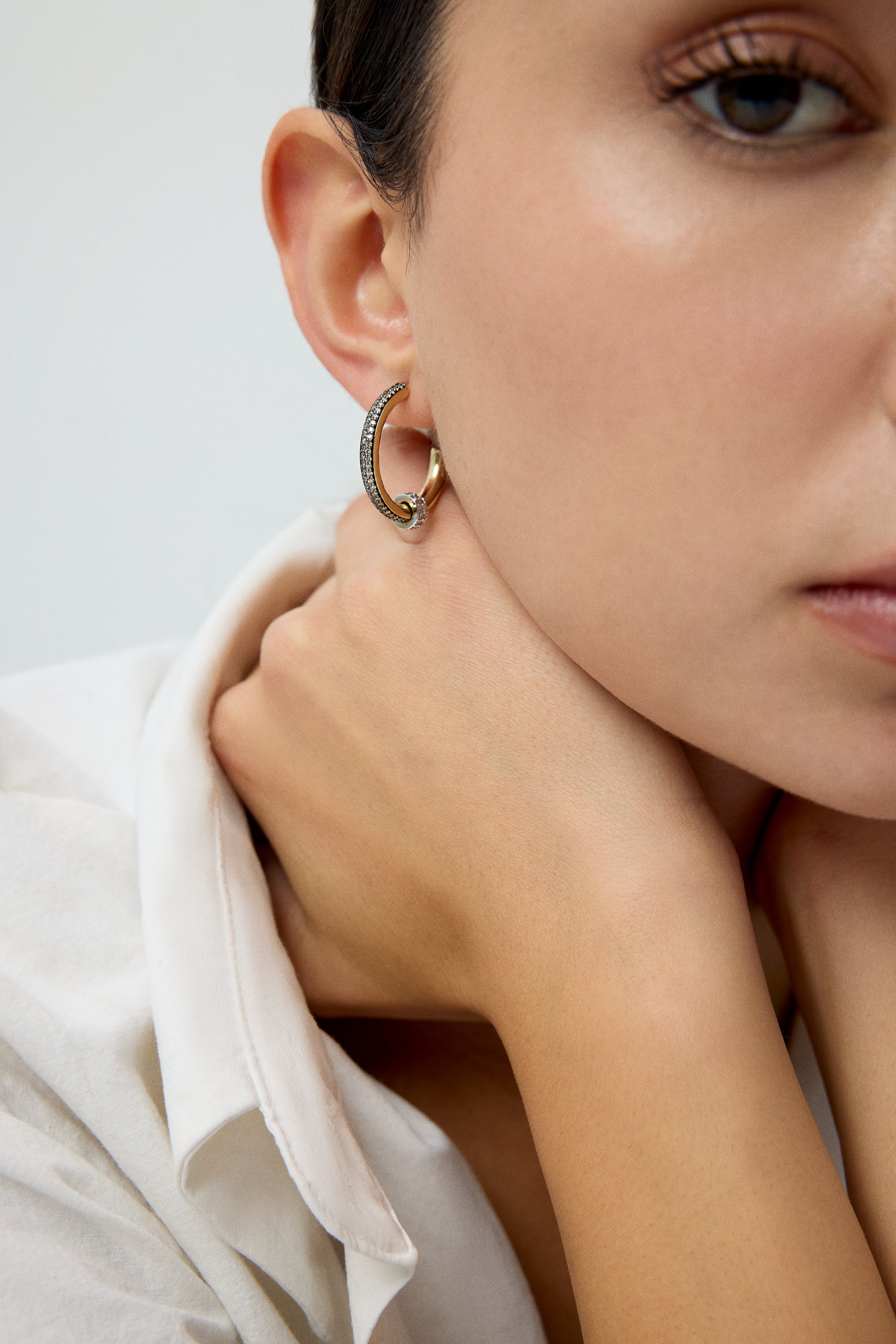 LOOP CHAMPAGNE EARRINGS-2