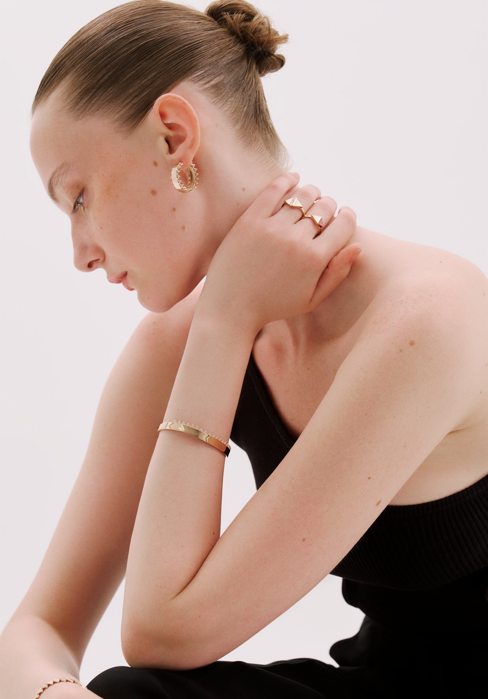 ROSE GOLD PRISMATIC GRID CUFF BRACELET-3