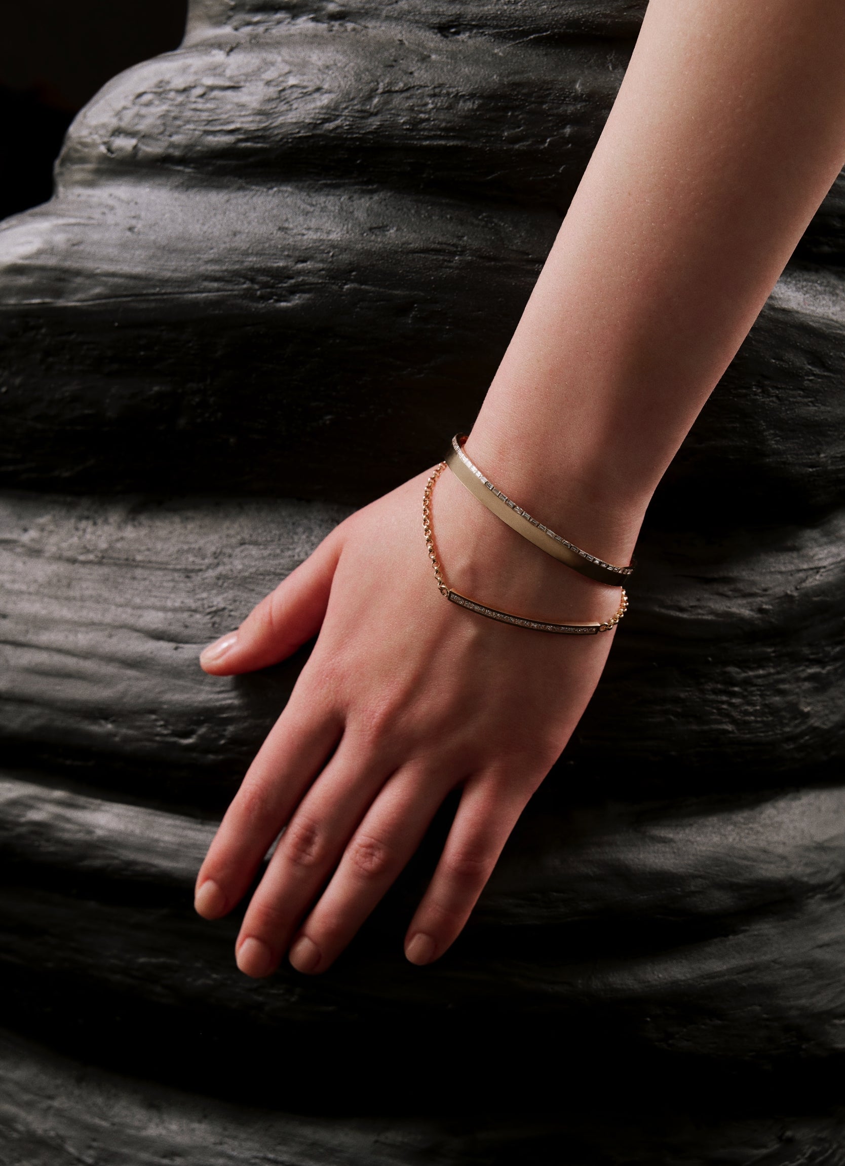 ROSE GOLD ENDLESS SPARK CUFF BRACELET-2