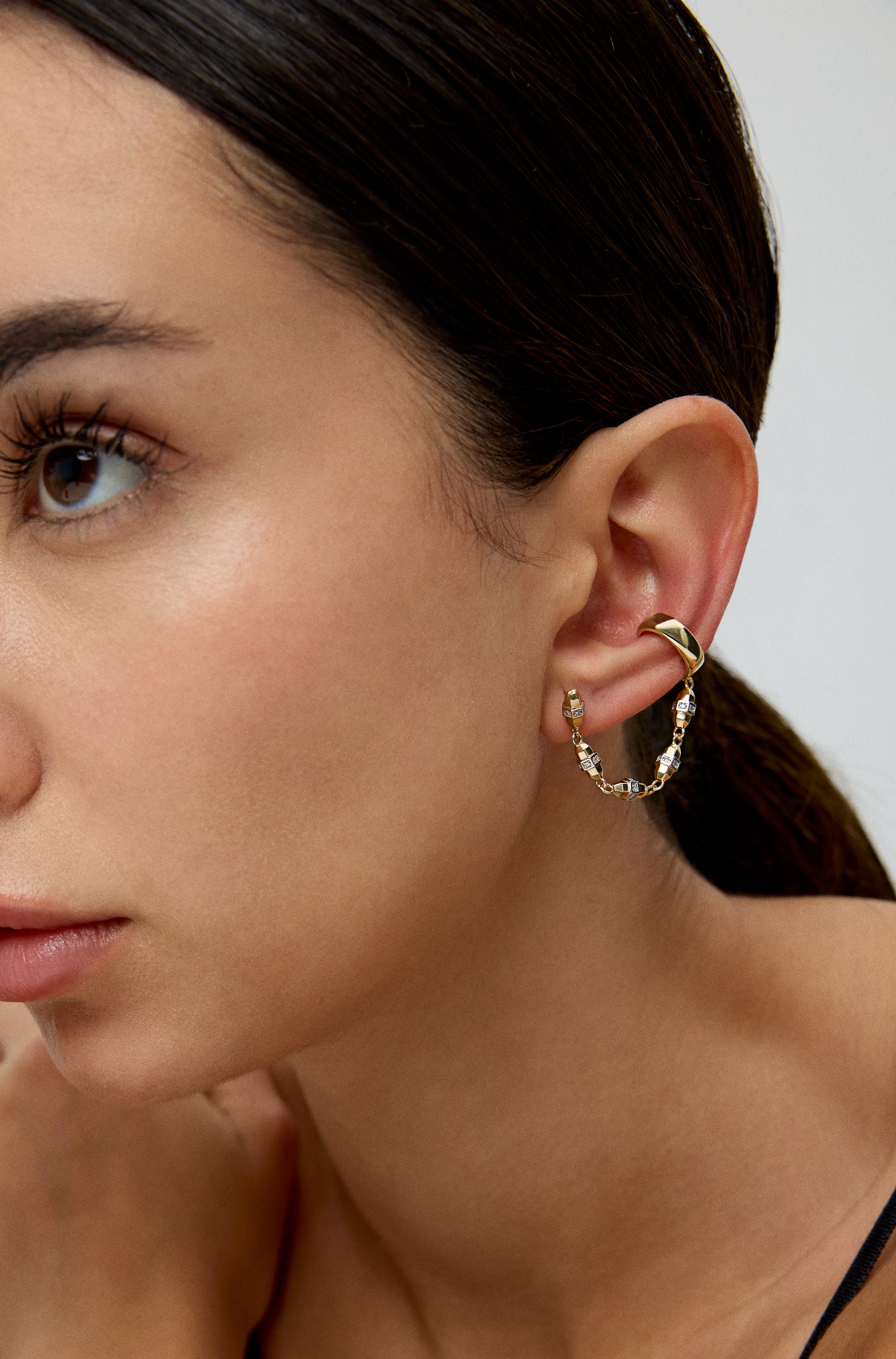 BULLETPROOF CHAIN LINK EARCUFF-2