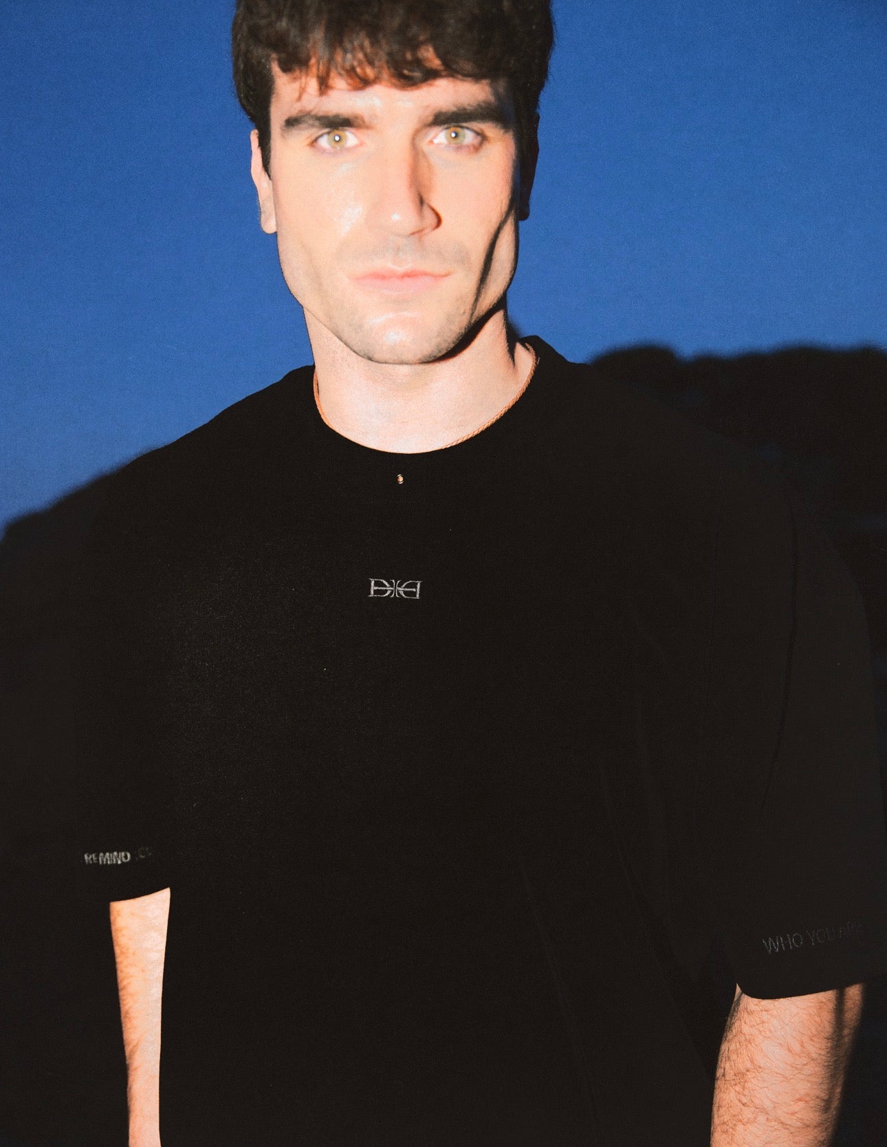 BLACK REMINDER TEE-5